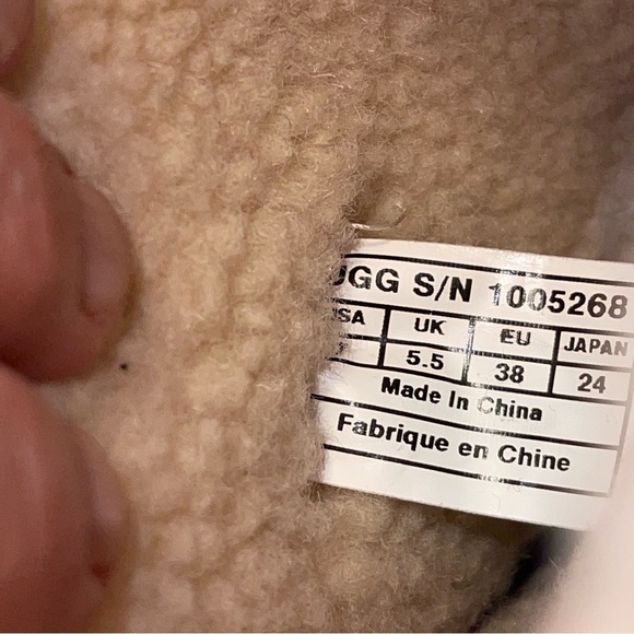 UGG Thomsen Woman Boots Size 7 - Picture 9 of 9